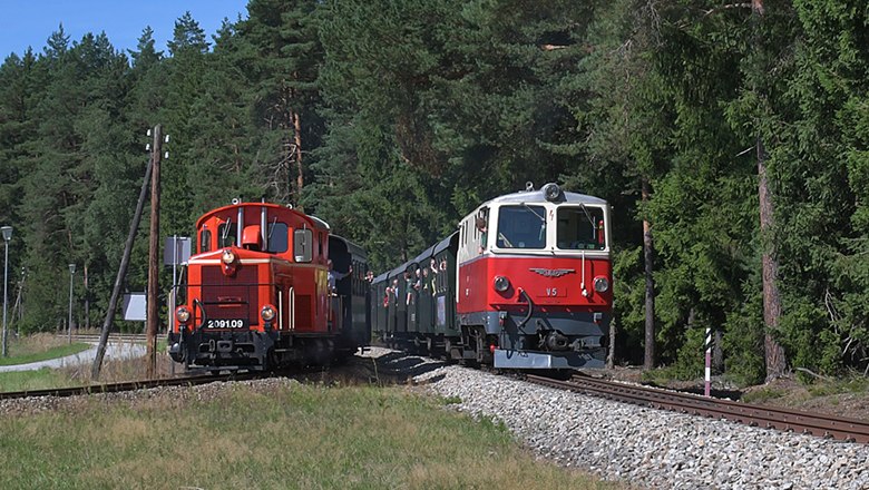 Die Dieselloks 2091 und 2095 unterwegs im Waldviertel, © NÖVOG/knipserl.at